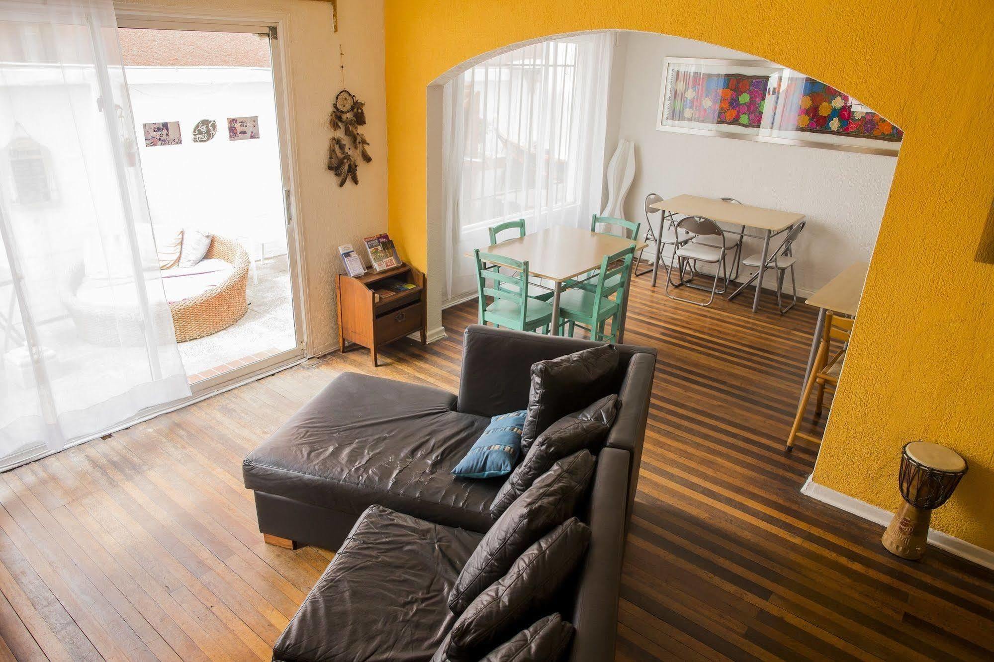 Hostel Jaguar Vina del Mar Exteriör bild